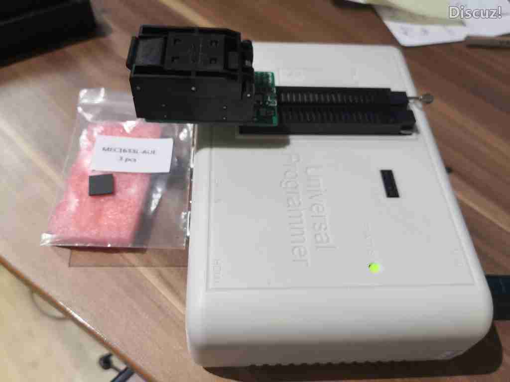 RT809H incl Adapter.jpg